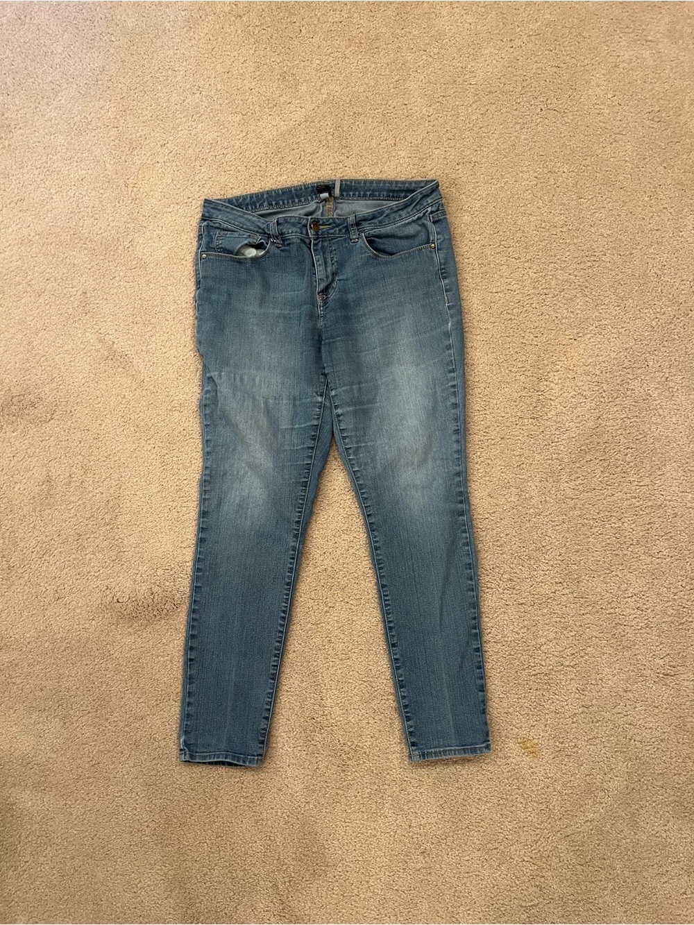 Apt. 9 Mid Wash Women's Skinny Blue Jeans in cotton blend ❤️